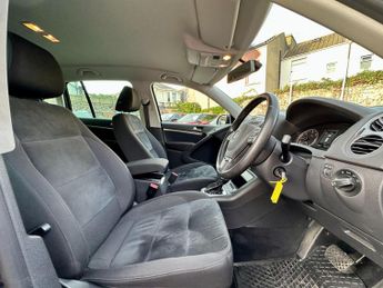 Volkswagen Tiguan 2.0 TDI BlueMotion Tech Match DSG 4WD Euro 5 (s/s) 5dr