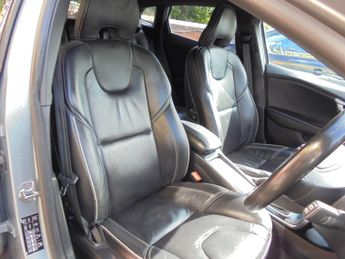 Volvo V40 2.0 D2 R-Design Pro Auto Euro 6 (s/s) 5dr