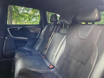 Volvo XC60 2.4 D5 R-Design Nav Auto AWD Euro 6 (s/s) 5dr