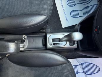 Nissan Note 1.6 16V n-tec+ Auto Euro 5 5dr