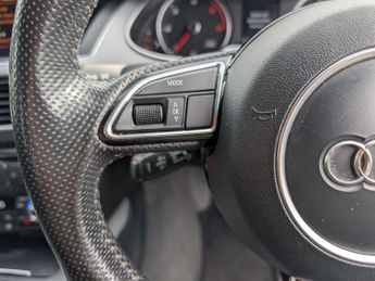 Audi A4 2.0 TDI S line S Tronic quattro Euro 5 (s/s) 4dr