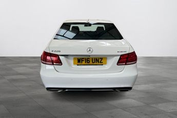 Mercedes-Benz E Class 2.1 E220 BlueTEC SE G-Tronic+ Euro 6 (s/s) 4dr
