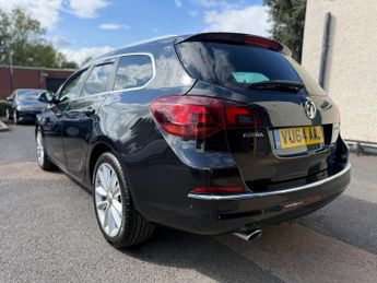 Vauxhall Astra 2.0 CDTi Elite Sports Tourer Auto Euro 5 5dr