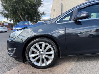 Vauxhall Astra 2.0 CDTi Elite Sports Tourer Auto Euro 5 5dr