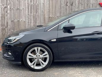 Vauxhall Astra 1.6 CDTi BlueInjection SRi Nav Auto Euro 6 (s/s) 5dr
