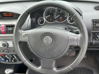 Vauxhall Corsa 1.4i 16v Design 5dr (a/c)