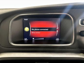 Volvo V40 Cross Country 1.5 T3 GPF Pro Auto Euro 6 (s/s) 5dr