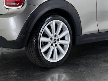 MINI Hatch 1.5 Cooper Steptronic Euro 6 (s/s) 3dr