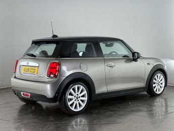MINI Hatch 1.5 Cooper Steptronic Euro 6 (s/s) 3dr