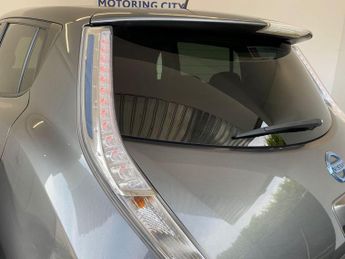 Nissan Leaf 30kWh Tekna Auto 5dr