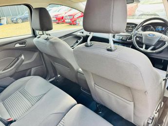 Ford Focus 1.5 TDCi Titanium Powershift Euro 6 (s/s) 5dr