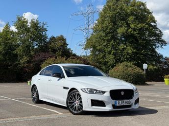 Jaguar XE 2.0d Landmark Auto Euro 6 (s/s) 4dr