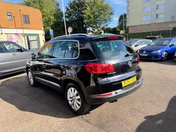 Volkswagen Tiguan 2.0 TDI BlueMotion Tech Match DSG 4WD Euro 5 (s/s) 5dr