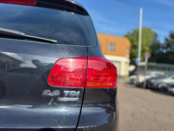 Volkswagen Tiguan 2.0 TDI BlueMotion Tech Match DSG 4WD Euro 5 (s/s) 5dr