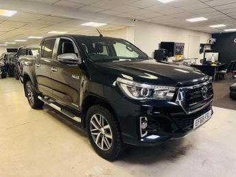 Toyota Hilux 2.4 D-4D Invincible X Auto 4WD Euro 6 4dr (TSS, 3.5t)