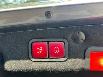 Mercedes-Benz C Class 2.0 C350e 6.4kWh Sport (Premium Plus) G-Tronic+ Euro 6 (s/s) 4dr