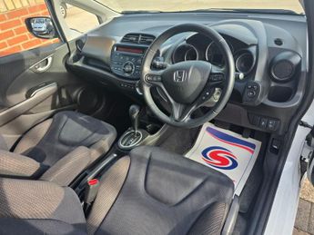 Honda Jazz 1.4 i-VTEC ES Plus CVT Euro 5 5dr