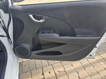 Honda Jazz 1.4 i-VTEC ES Plus CVT Euro 5 5dr