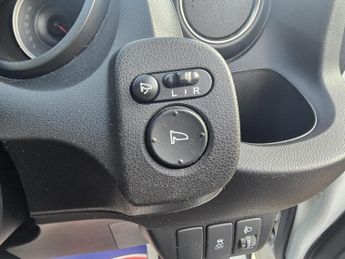 Honda Jazz 1.4 i-VTEC ES Plus CVT Euro 5 5dr