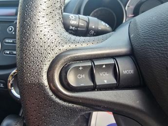 Honda Jazz 1.4 i-VTEC ES Plus CVT Euro 5 5dr