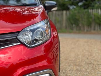Renault Captur 1.2 TCe ENERGY Signature Nav Auto Euro 6 (s/s) 5dr