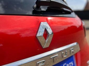 Renault Captur 1.2 TCe ENERGY Signature Nav Auto Euro 6 (s/s) 5dr