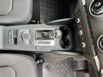 Audi A3 1.5 TFSI CoD SE Technik Sportback S Tronic Euro 6 (s/s) 5dr