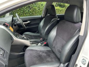 Toyota Auris 1.8 VVT-h T Spirit CVT Euro 5 (s/s) 5dr
