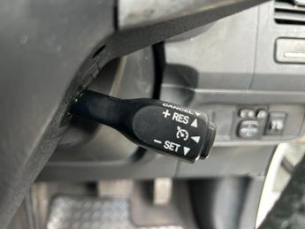 Toyota Auris 1.8 VVT-h T Spirit CVT Euro 5 (s/s) 5dr