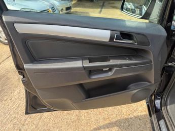 Vauxhall Zafira 1.7 CDTi ecoFLEX Elite Euro 5 5dr