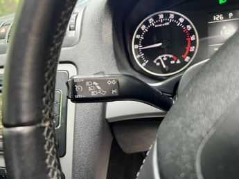 Skoda Octavia 1.9 TDI Elegance DSG Euro 4 5dr