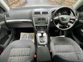Skoda Octavia 1.9 TDI Elegance DSG Euro 4 5dr