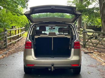 Volkswagen Touran 2.0 TDI BlueMotion Tech SE DSG Euro 5 (s/s) 5dr