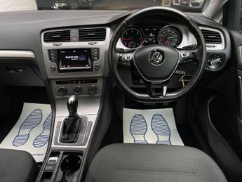 Volkswagen Golf 2.0 TDI BlueMotion Tech SE Hatchback 5dr Diesel DSG Euro 5 (s/s)