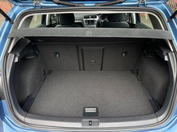 Volkswagen Golf 2.0 TDI BlueMotion Tech SE Hatchback 5dr Diesel DSG Euro 5 (s/s)