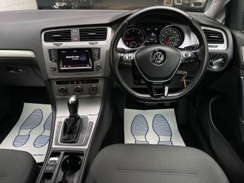 Volkswagen Golf 2.0 TDI BlueMotion Tech SE Hatchback 5dr Diesel DSG Euro 5 (s/s)