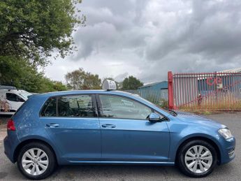 Volkswagen Golf 2.0 TDI BlueMotion Tech SE Hatchback 5dr Diesel DSG Euro 5 (s/s)