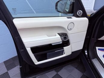 Land Rover Range Rover 4.4 SD V8 Vogue Auto 4WD Euro 5 5dr