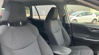 Toyota RAV4 2.5 VVT-h Design CVT Euro 6 (s/s) 5dr
