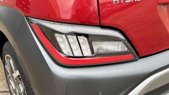 Hyundai Kona 1.6h-GDi Hybrid Premium 5dr Automatic