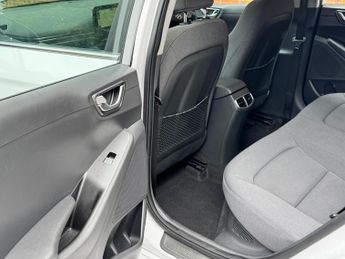 Hyundai IONIQ 1.6 h-GDi Premium DCT Euro 6 (s/s) 5dr