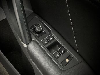 Volkswagen Tiguan R-LINE TDI BMT S-A