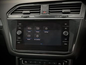 Volkswagen Tiguan R-LINE TDI BMT S-A