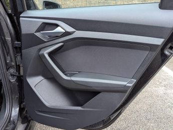 Audi A1 1.0 TFSI 30 S line Sportback S Tronic Euro 6 (s/s) 5dr