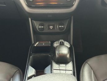 Hyundai IONIQ 38.3kWh Premium SE Auto 5dr