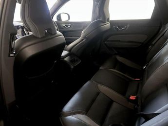 Volvo XC60 2.0 B5 MHEV R-Design Auto AWD Euro 6 (s/s) 5dr