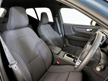 Volvo XC40 Recharge 69kWh Core Auto 5dr