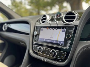 Bentley Bentayga 4.0d V8 SUV 5dr Diesel Auto 4WD Euro 6 (s/s) (435 ps)