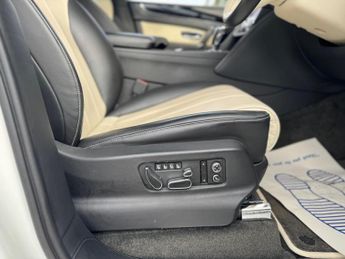 Bentley Bentayga 4.0d V8 SUV 5dr Diesel Auto 4WD Euro 6 (s/s) (435 ps)