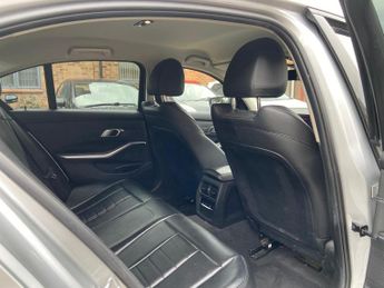 BMW 3 Series 2.0 320d Sport Auto Euro 6 (s/s) 4dr